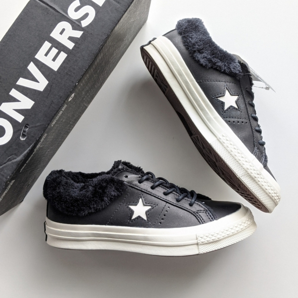 Converse One Star Ox Black Egret Faux Fur Women's 5